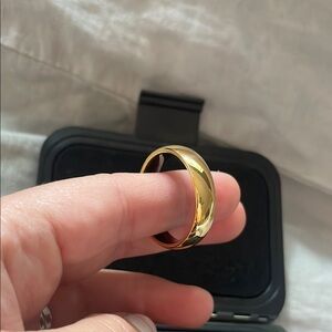 Ridge 24 Karat Gold Rounded Ring